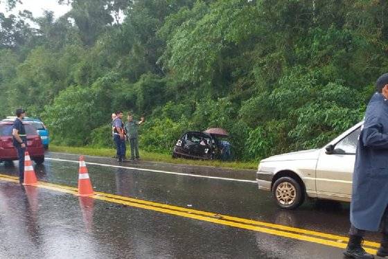 Médica de Porto Mauá morre e homem fica ferido em acidente