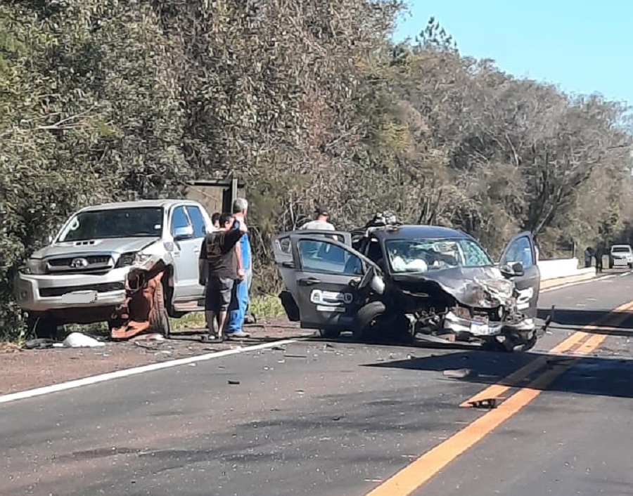 Engavetamento deixa pessoas feridas na BR 472 divisa de Três de Maio e Santa Rosa