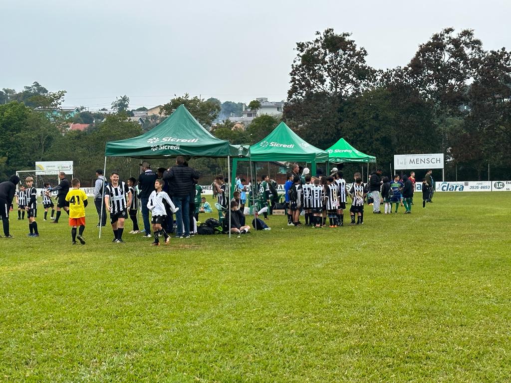 2ª Taça Sicredi finaliza primeira rodada dos grupos com muitos gols e integração