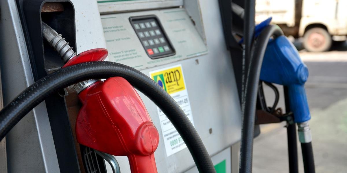 Postos com preços abusivos por crise do petróleo podem ser penalizados